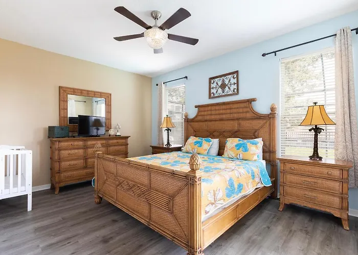 Windsor Hills Resort! 2 Miles To Disney! 6 Bedroom With Private Pool & Spa